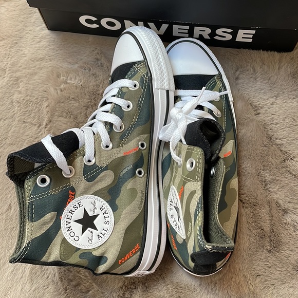 Converse - Unisex Camo Chuck Taylor High Top - Picture 5 of 6
